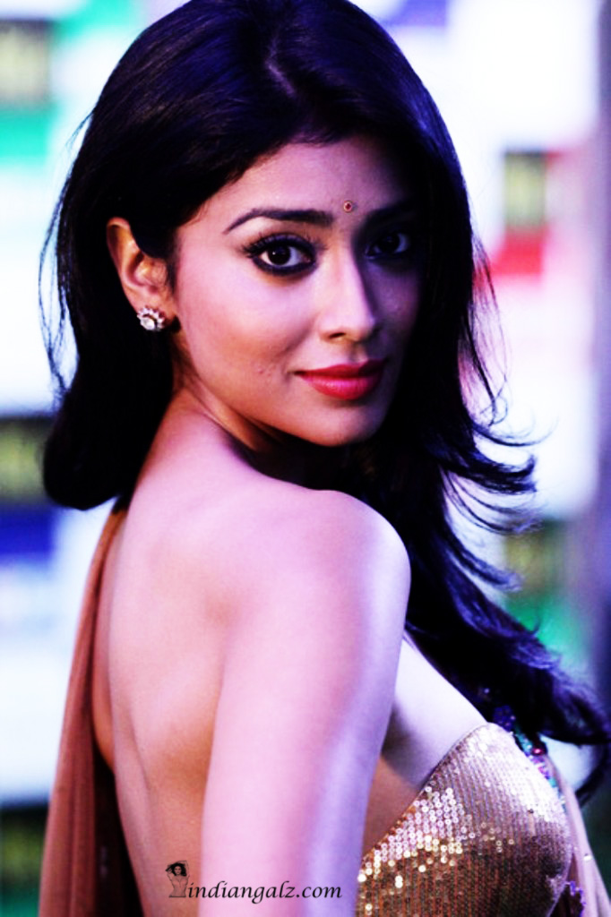 Shriya Saran 09 (2)